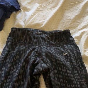 Nike crop leggings